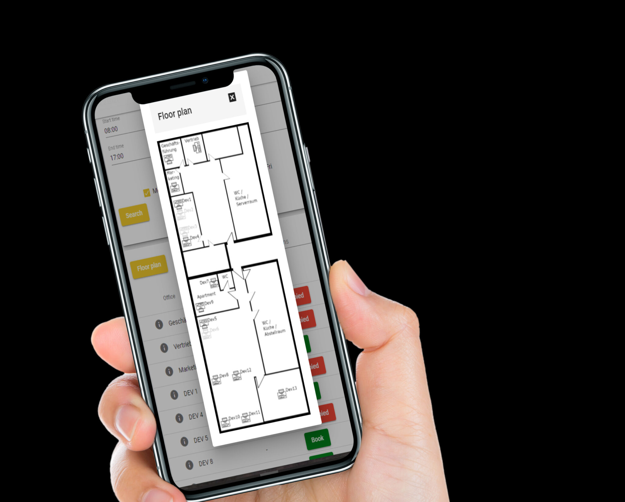 Eine Hand, die ein Smartphone hält, auf dem ein Grundriss für Hot Desk Booking App angezeigt wird, mit Navigations- und Suchoptionen auf der linken Seite der App. Der Hintergrund ist schwarz.